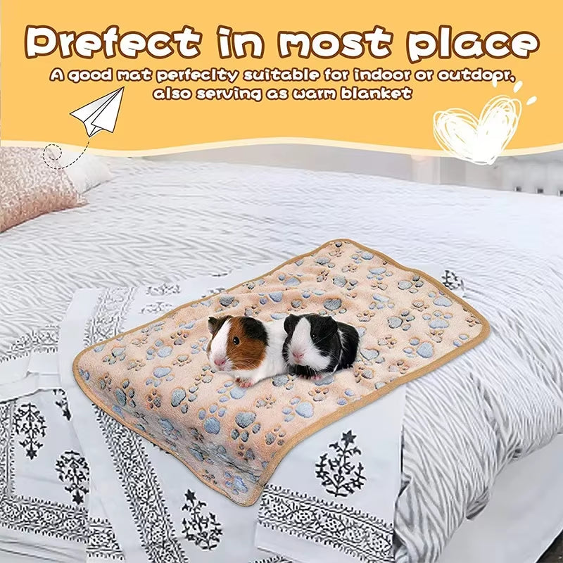 Hamster Guinea Pig Blanket Small Pet Item Soft Warm Bed Sleep Mat Flannel Fleece Pad for Rabbit Hedgehogs Small Pet Accessories